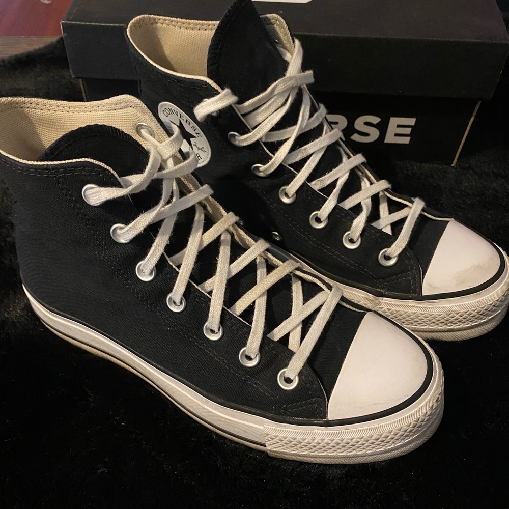 Converse Chuck Taylor All Star Lift Platform Canvas Sneakers Size 8 With Box - Picture 3 of 9